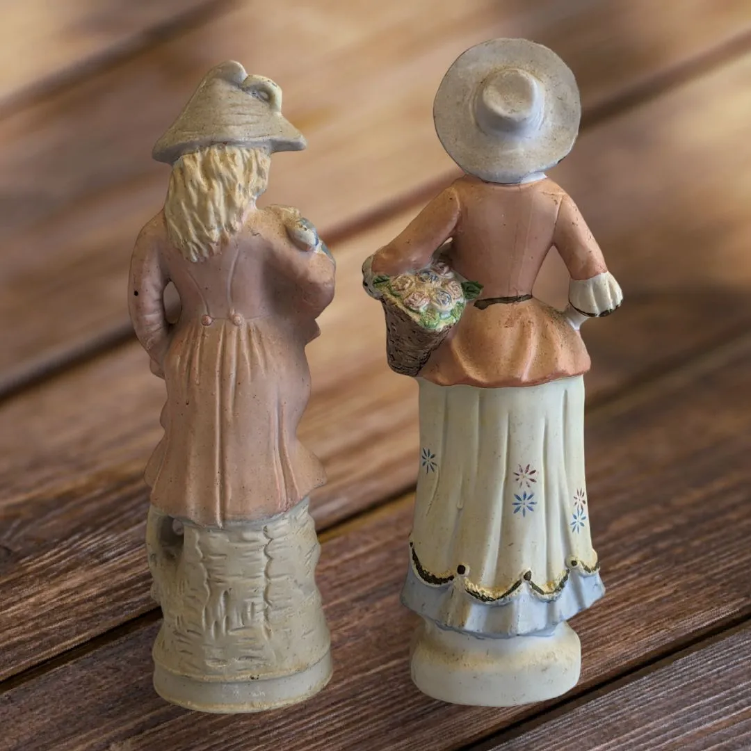 2 Figurines - French Couple, Vintage