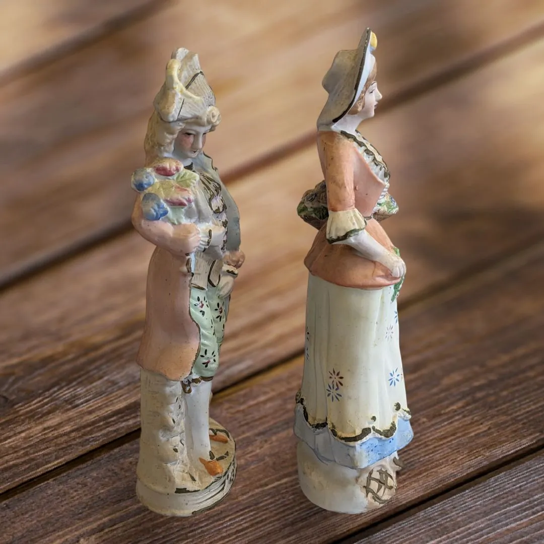 2 Figurines - French Couple, Vintage