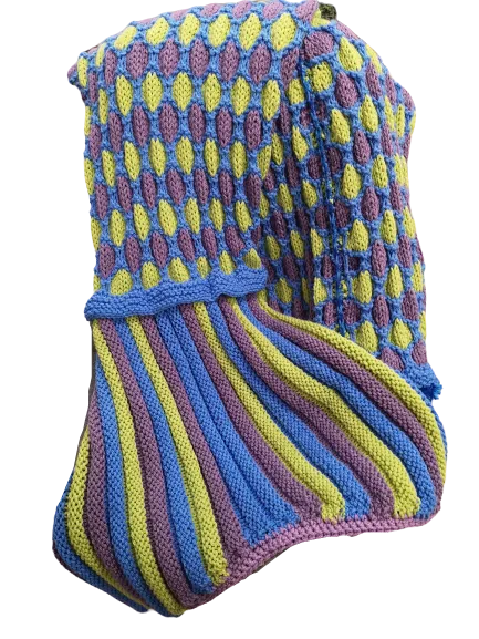 D&D Crafts, Oversized Mermaid Tail Blanket