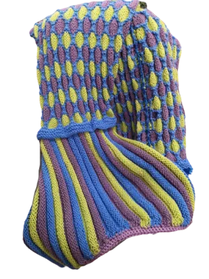 D&D Crafts, Oversized Mermaid Tail Blanket