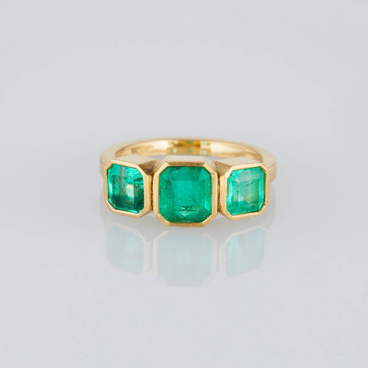 ER26-OOAK | 2.15 Carat One-of-a-Kind Emerald Ring